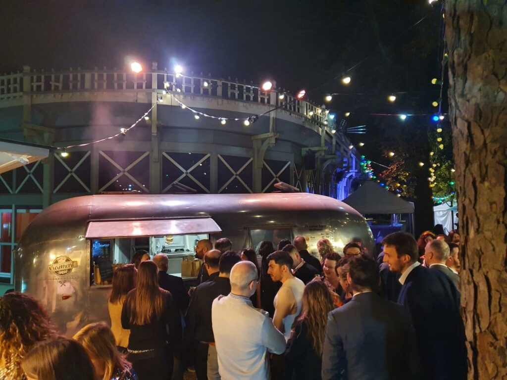 evento con foodtruck kitchentruck per festa privata in puglia